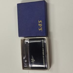 Hamilton DeLuxe Superlative Automatic Lighter - Scandinavian Airlines System